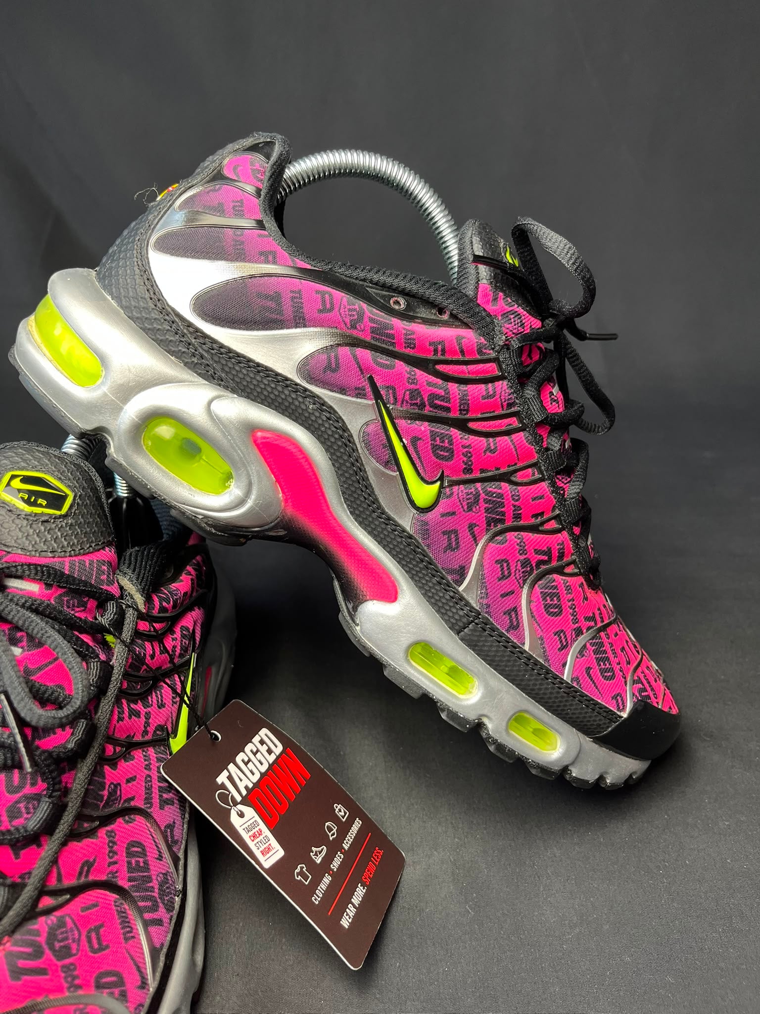 Nike Air Max Plus TN Pink Graphic Trainers