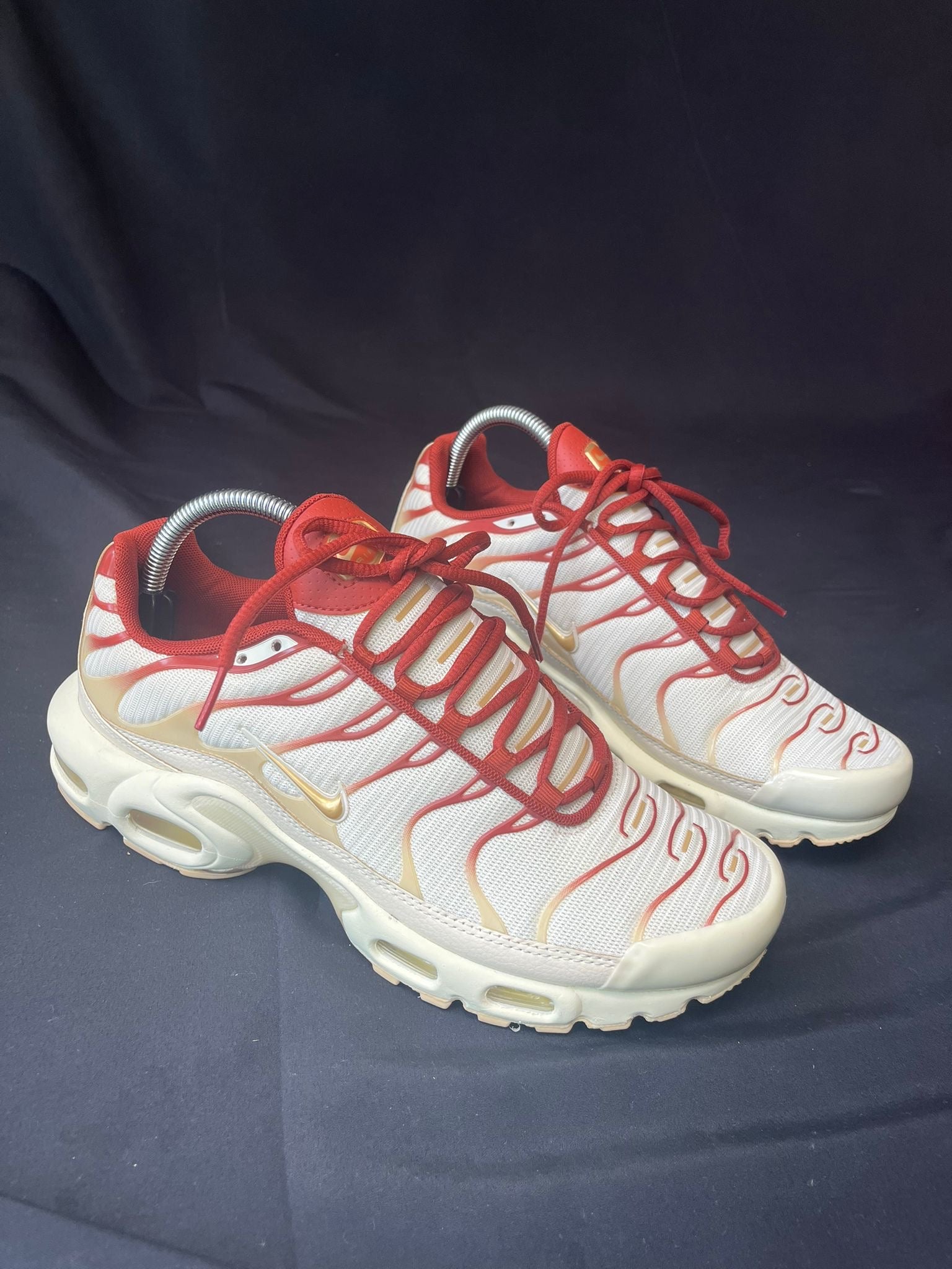 Nike Air Max Plus Cream Red