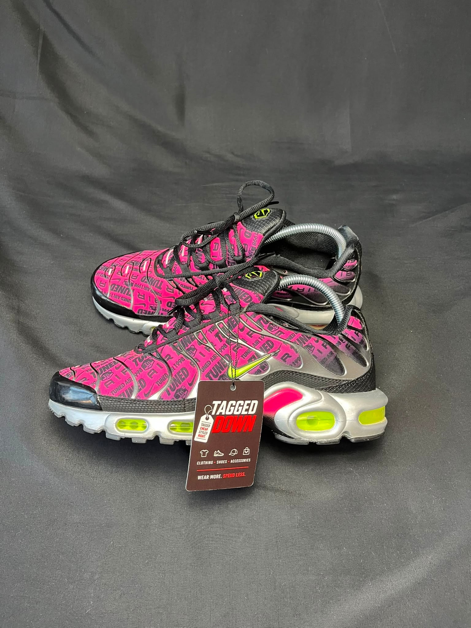 Nike Air Max Plus TN Pink Graphic Trainers