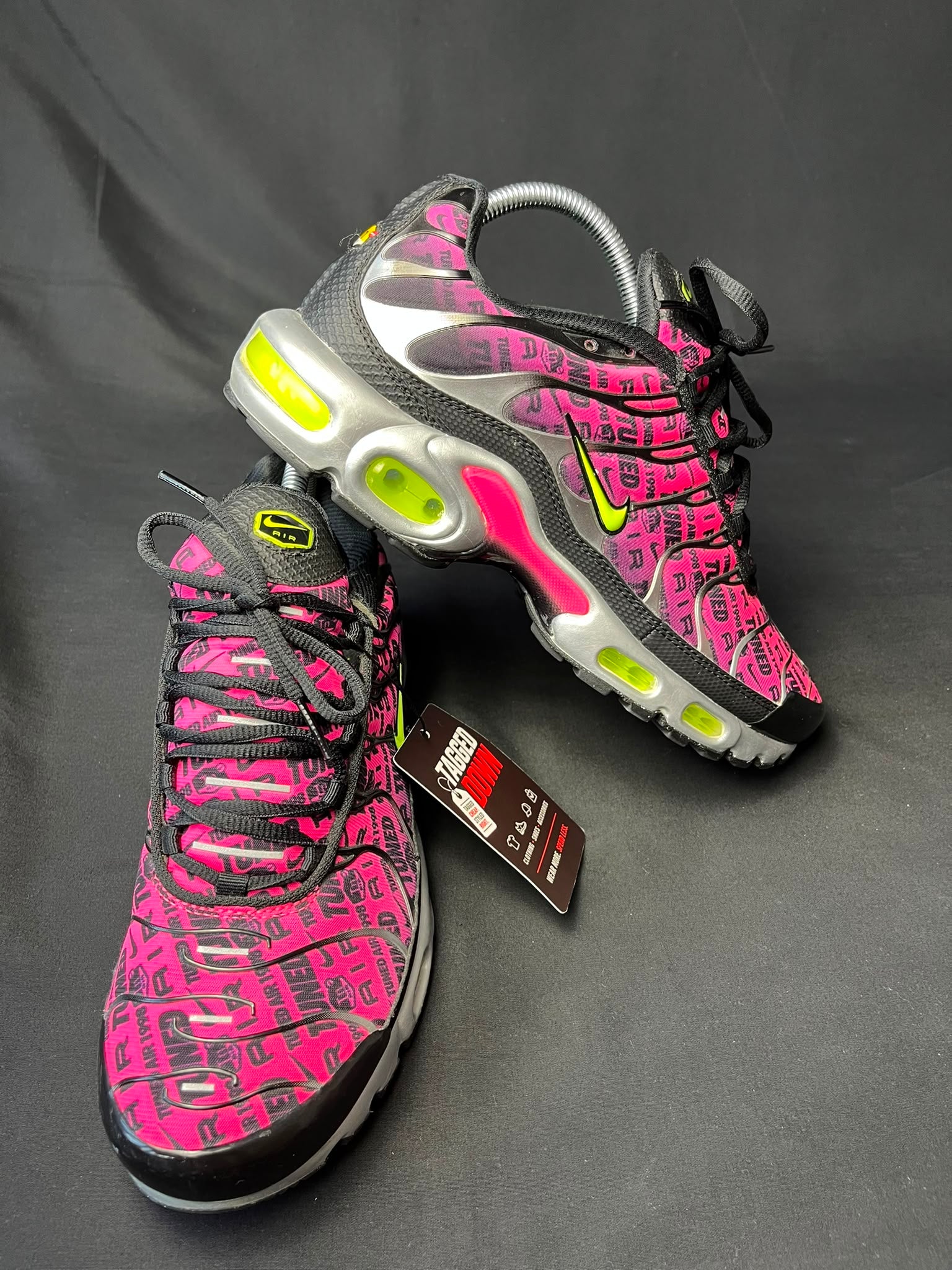 Nike Air Max Plus TN Pink Graphic Trainers