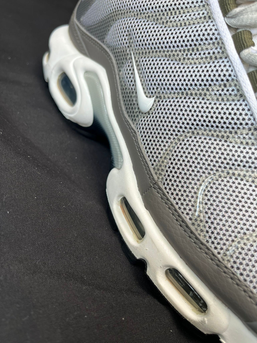 Nike Air Max Plus Light Grey Green