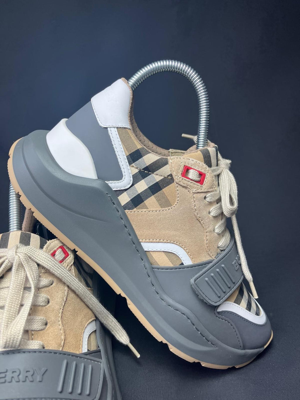 Women’s Burberry Vintage Check Leather Trainers – Grey/Beige