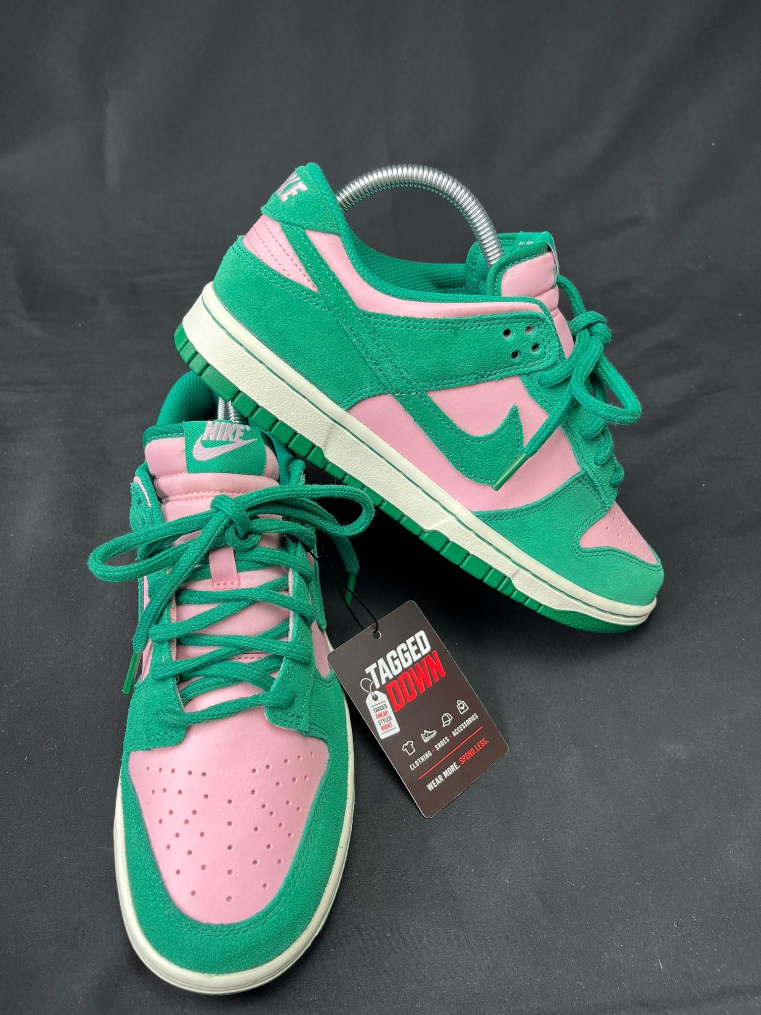 Nike Dunk Low Active Fuchsia Trainers