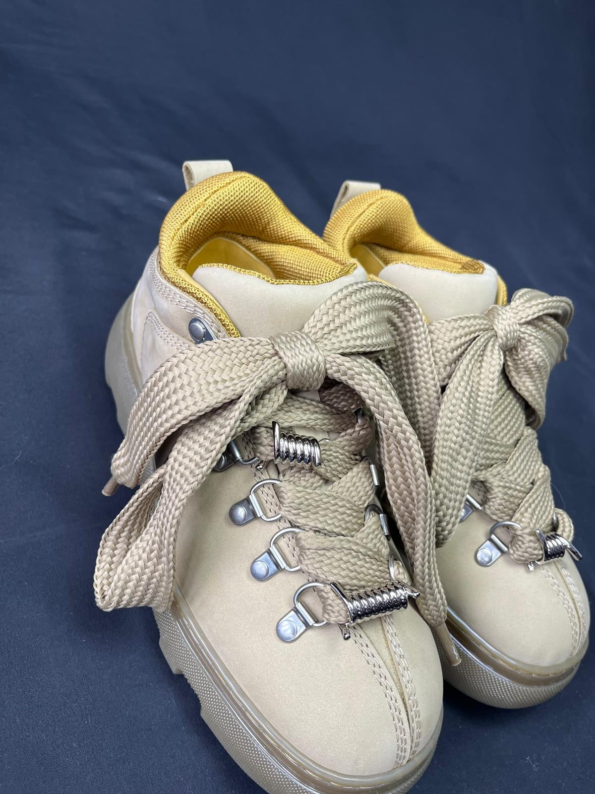 Women’s Burberry Leather Low Ankle Boots – Beige