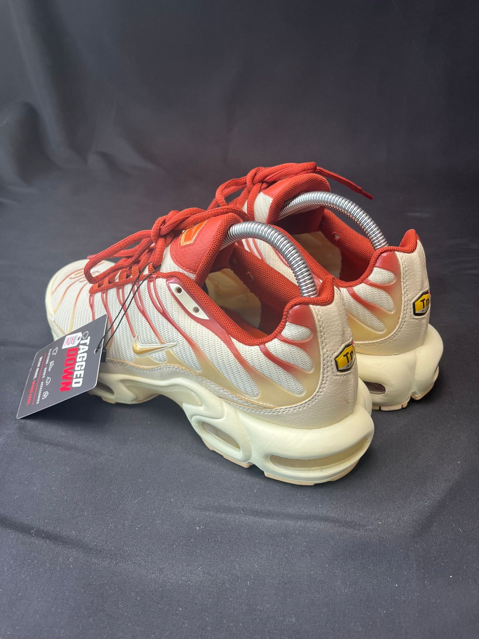 Nike Air Max Plus Cream Red