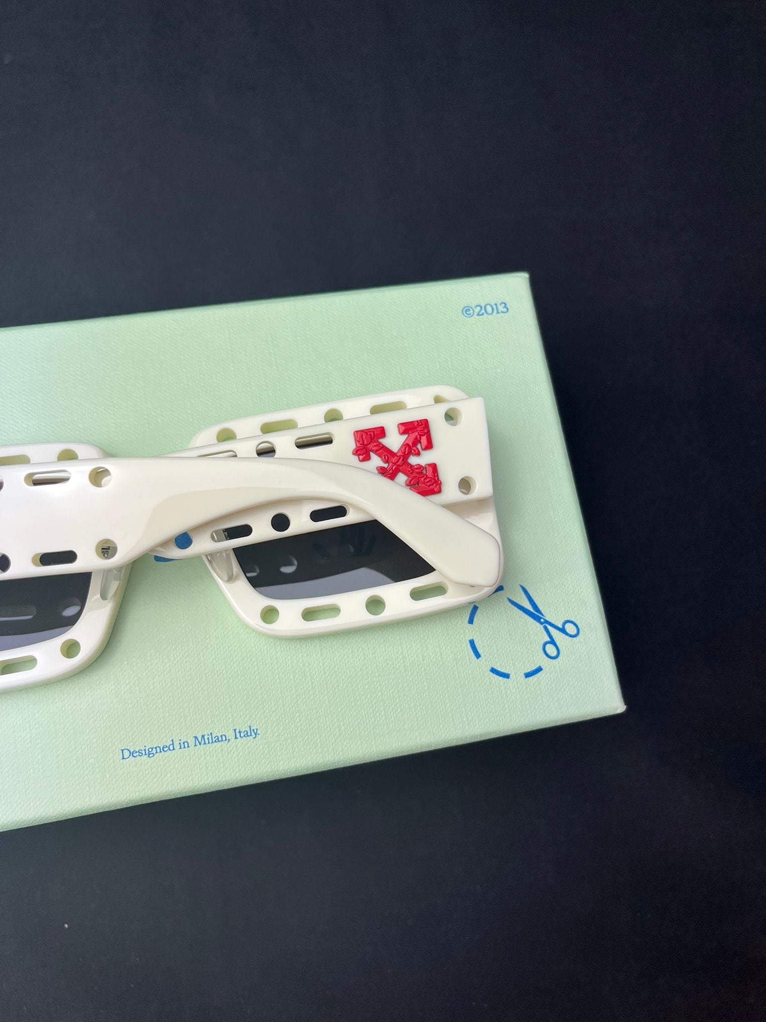 Off-White™ White Arrow Logo Sunglasses