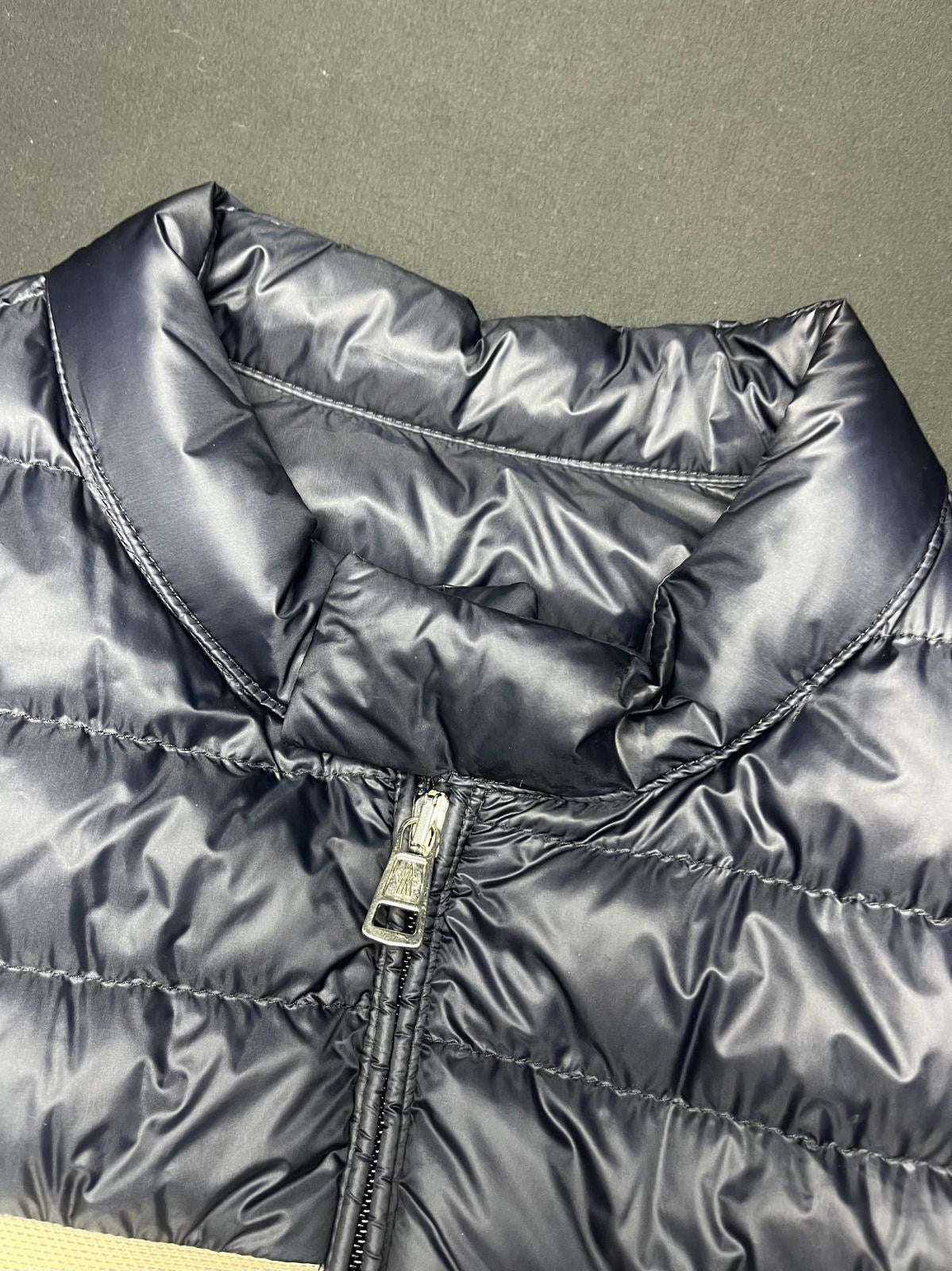 Moncler Renald Lightweight Down Jacket – Navy