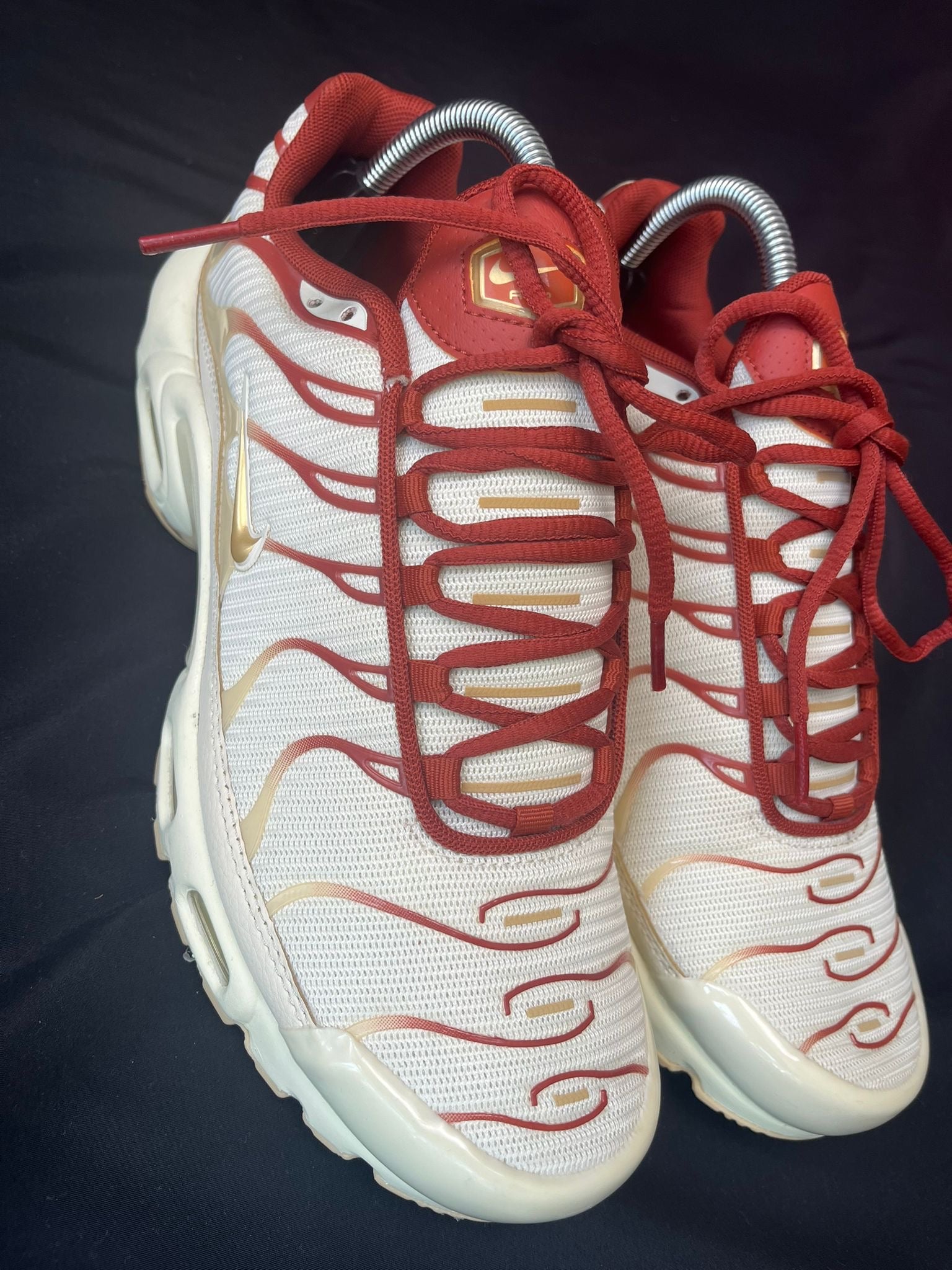 Nike Air Max Plus Cream Red