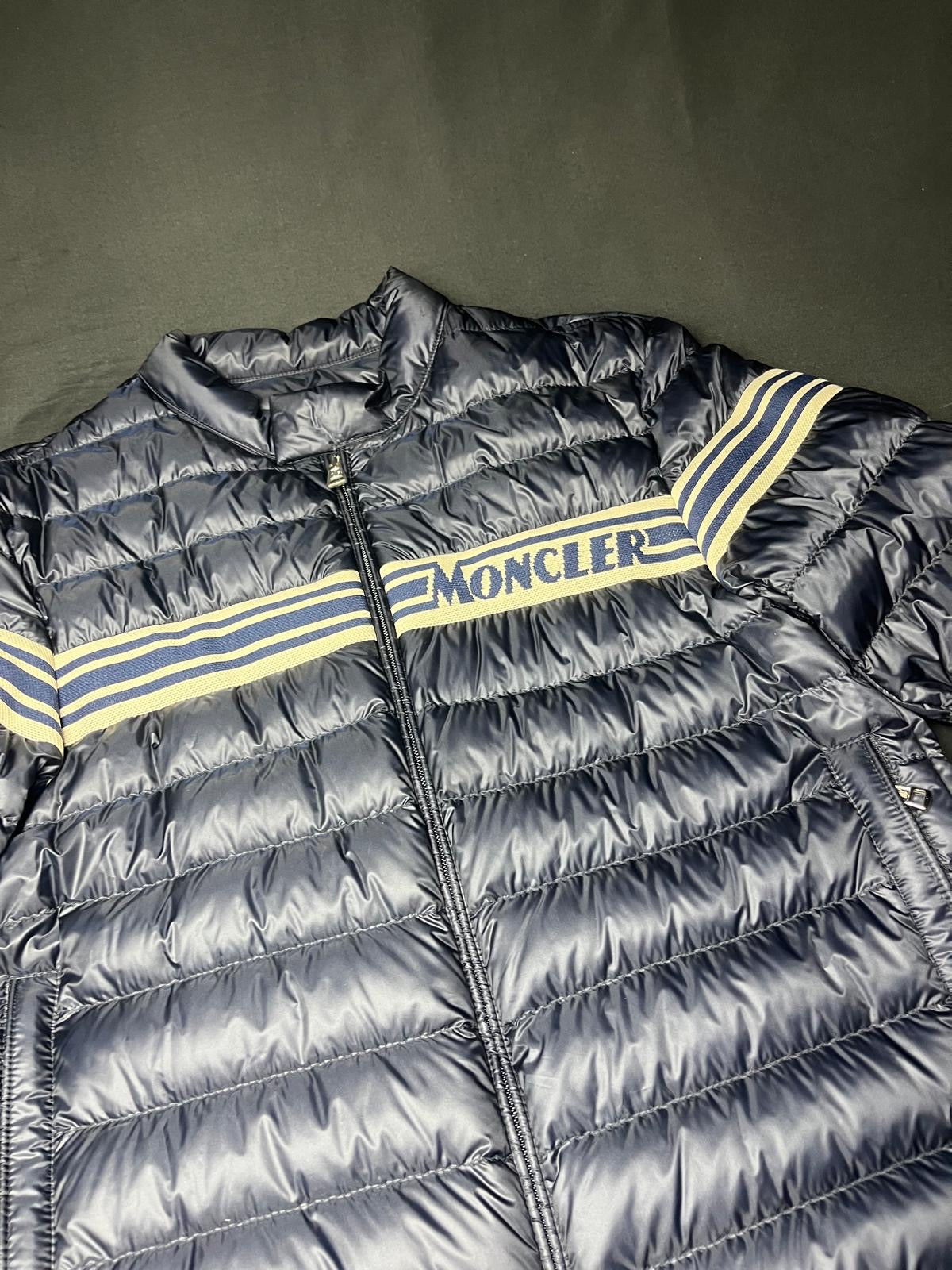Moncler Renald Lightweight Down Jacket – Navy