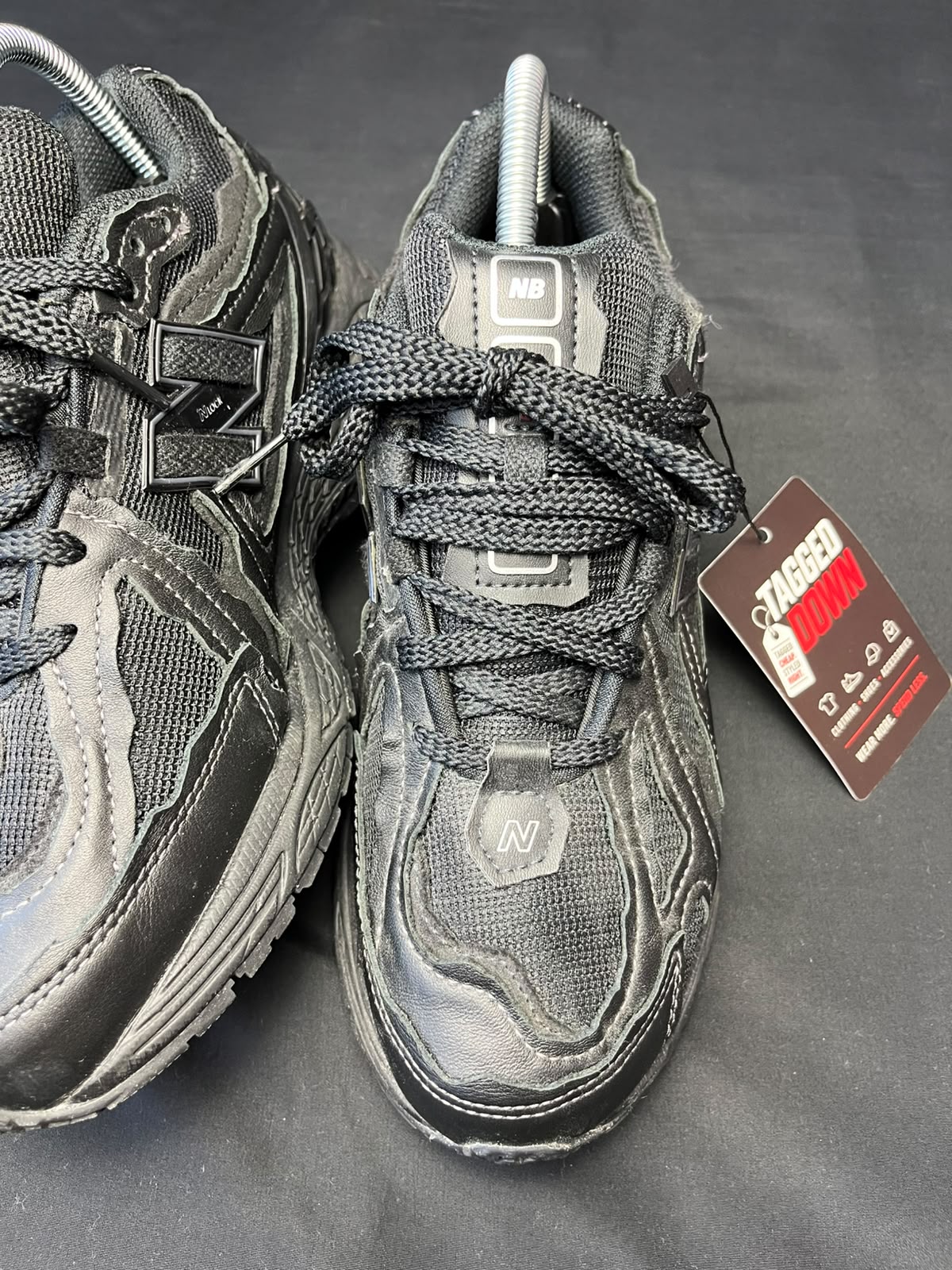 New Balance 1906D Trainers – Triple Black