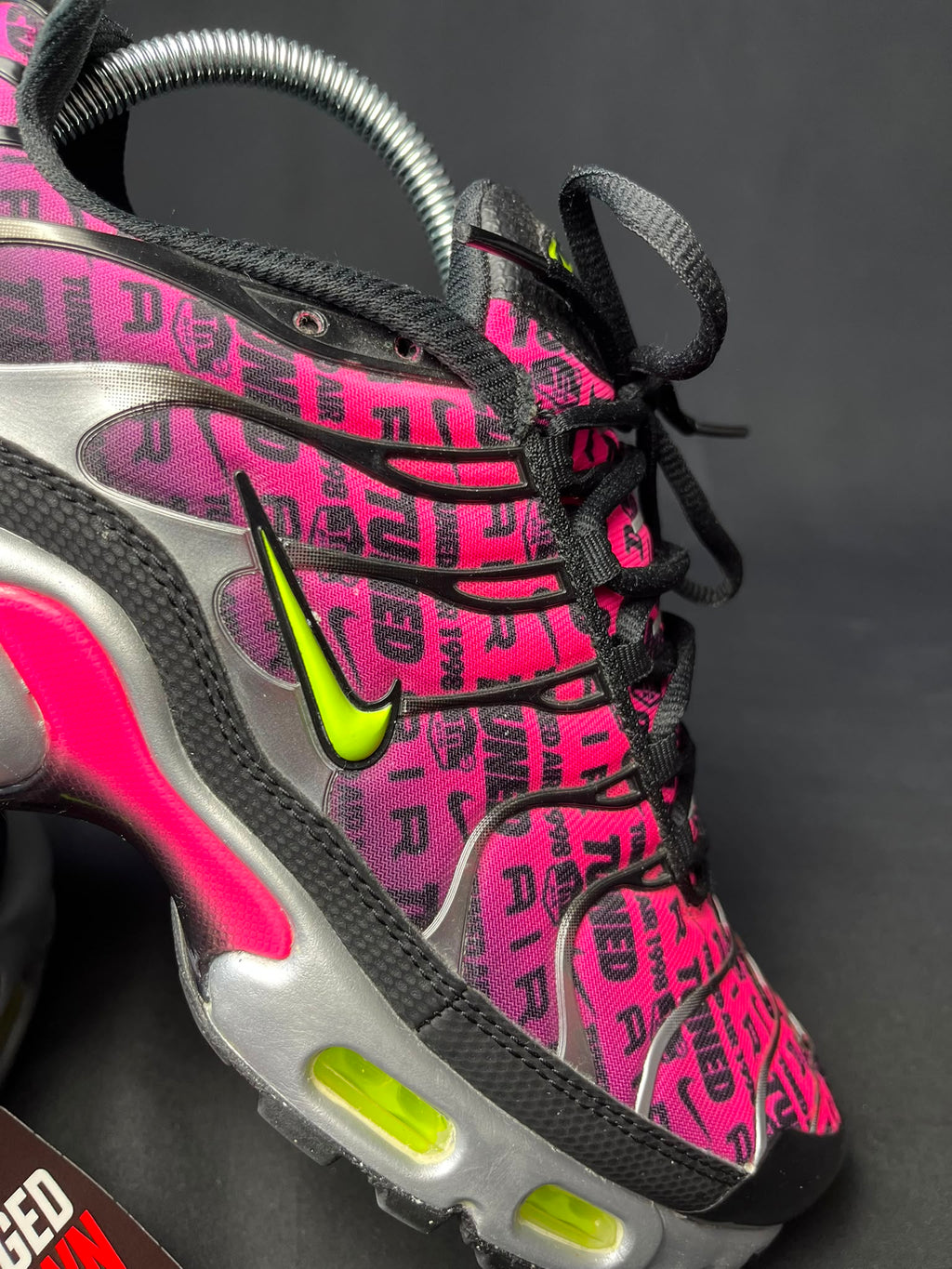 Nike Air Max Plus TN Pink Graphic Trainers