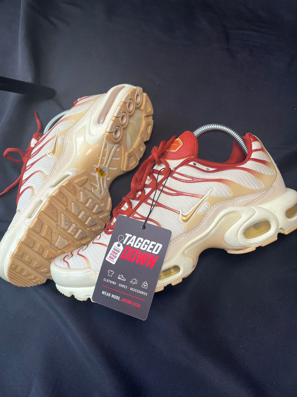 Nike Air Max Plus Cream Red