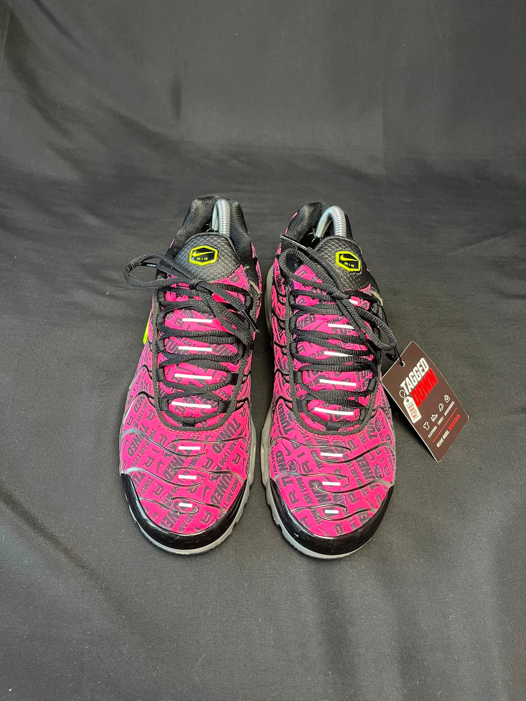 Nike Air Max Plus TN Pink Graphic Trainers