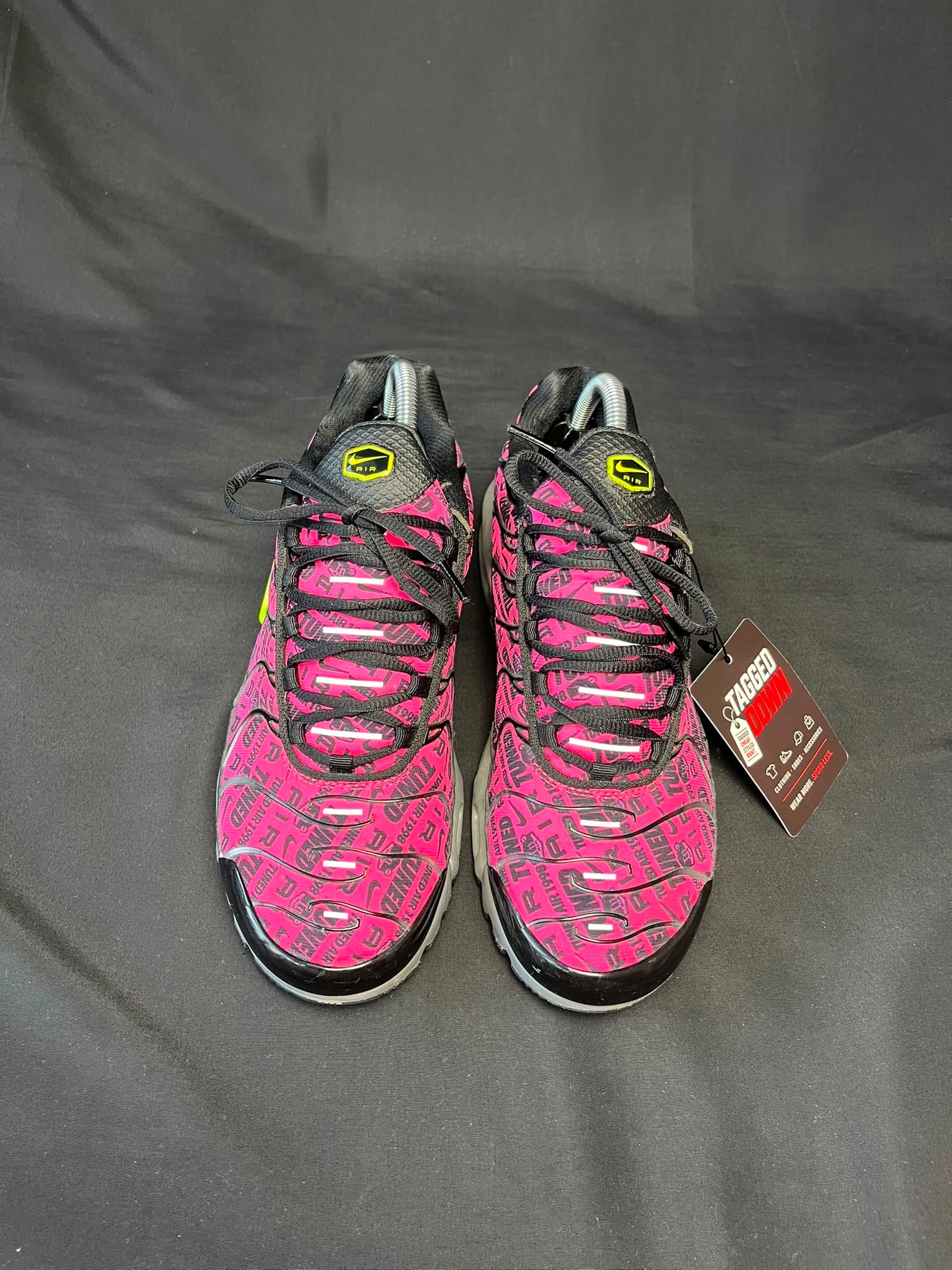 Nike Air Max Plus TN Pink Graphic Trainers