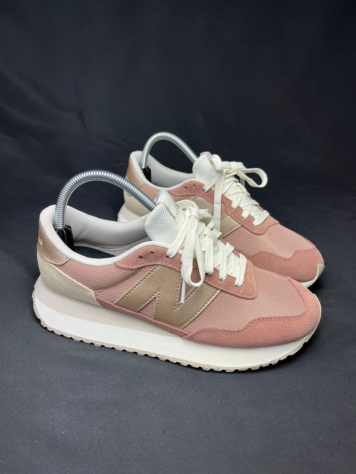 New Balance Pink/Cream Women’s Trainers