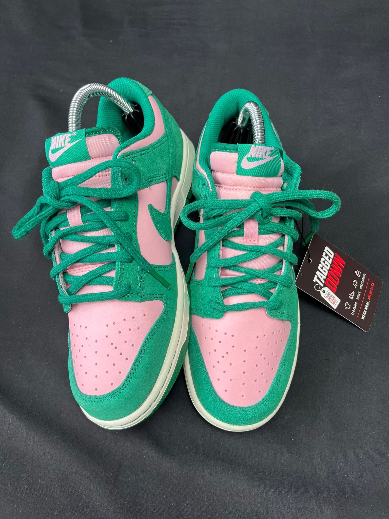 Nike Dunk Low Active Fuchsia Trainers