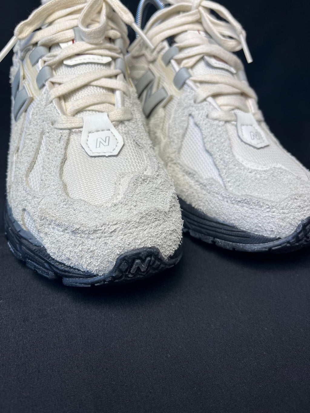 New Balance 1906D Trainers – Cream / Grey –