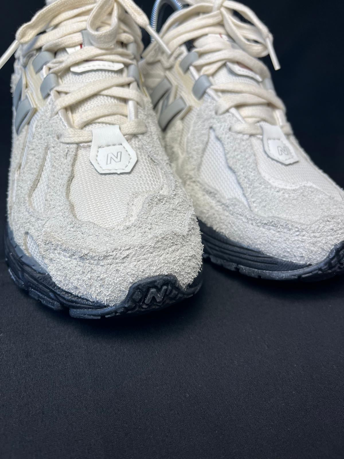 New Balance 1906D Trainers – Cream / Grey –