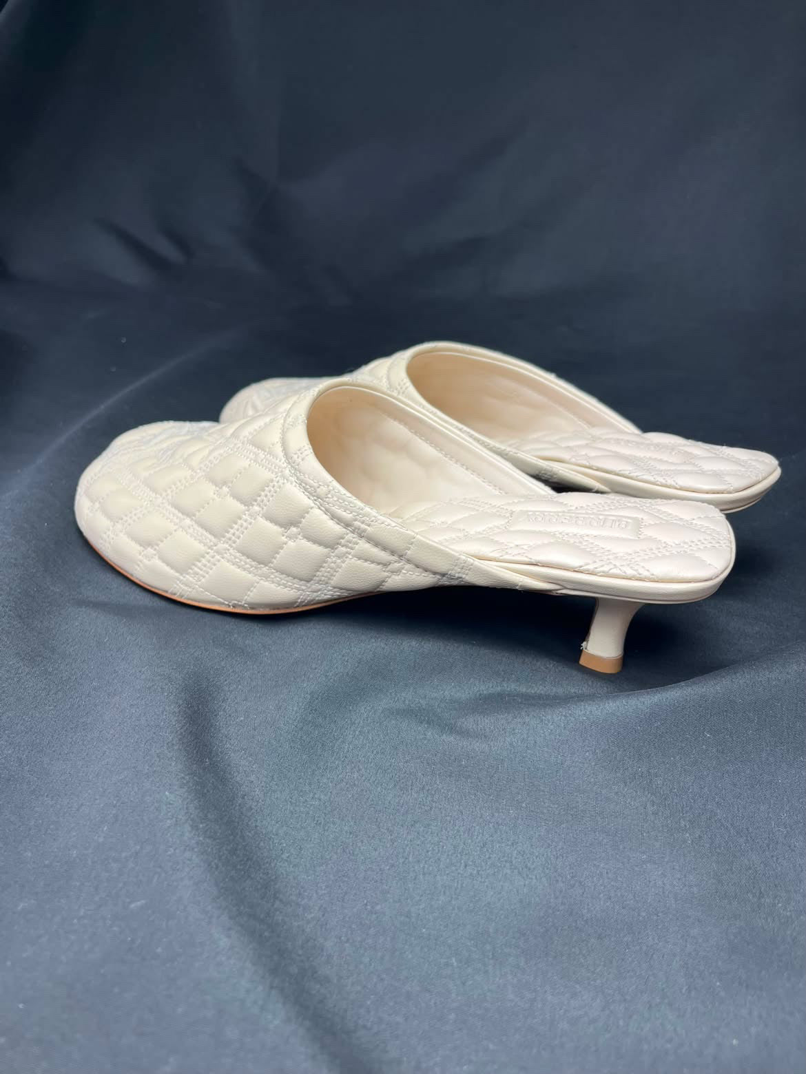 Burberry Quilted Leather Mule Heels – Cream