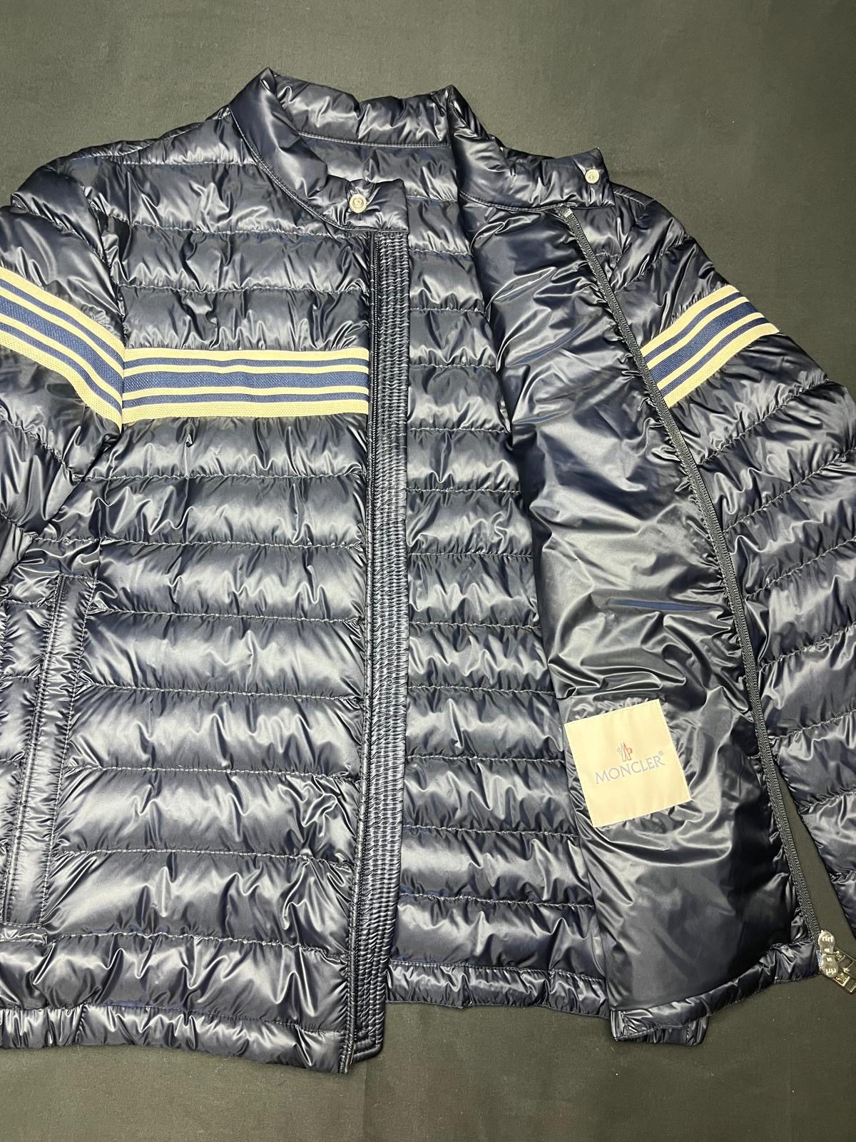 Moncler Renald Lightweight Down Jacket – Navy