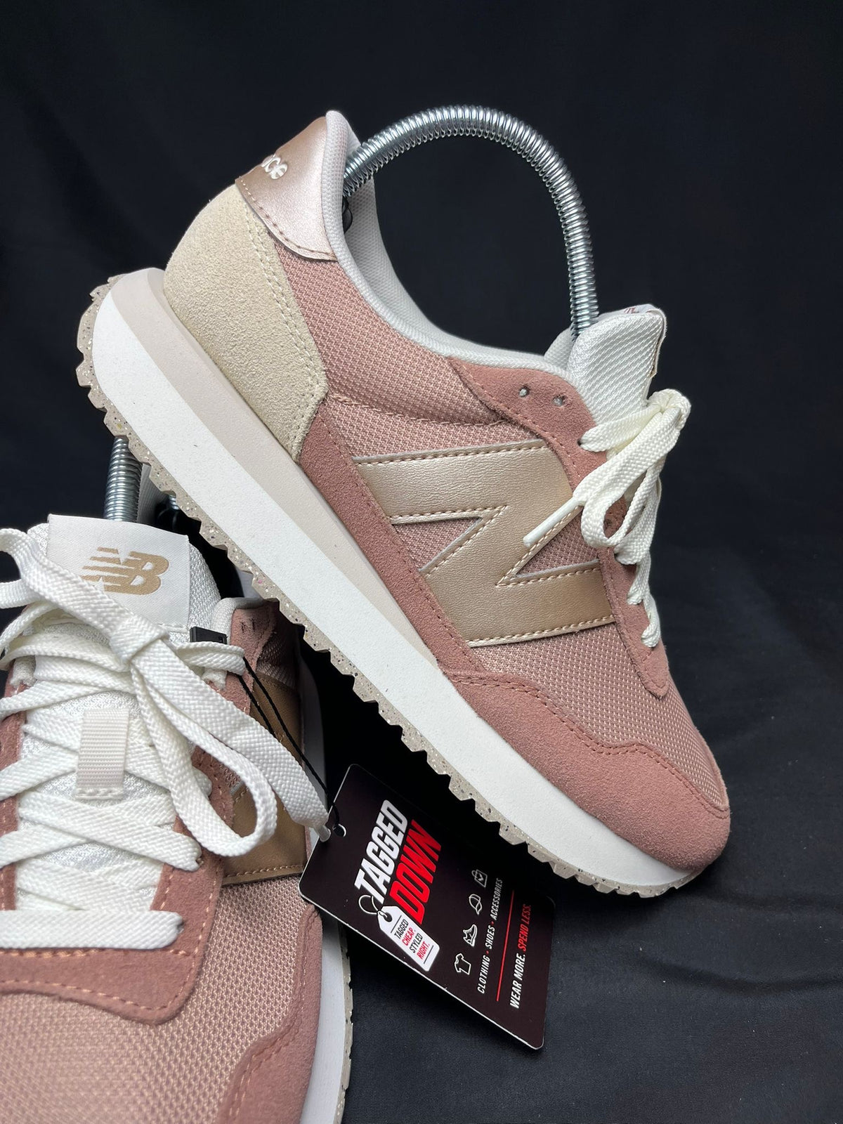 New Balance Pink/Cream Women’s Trainers