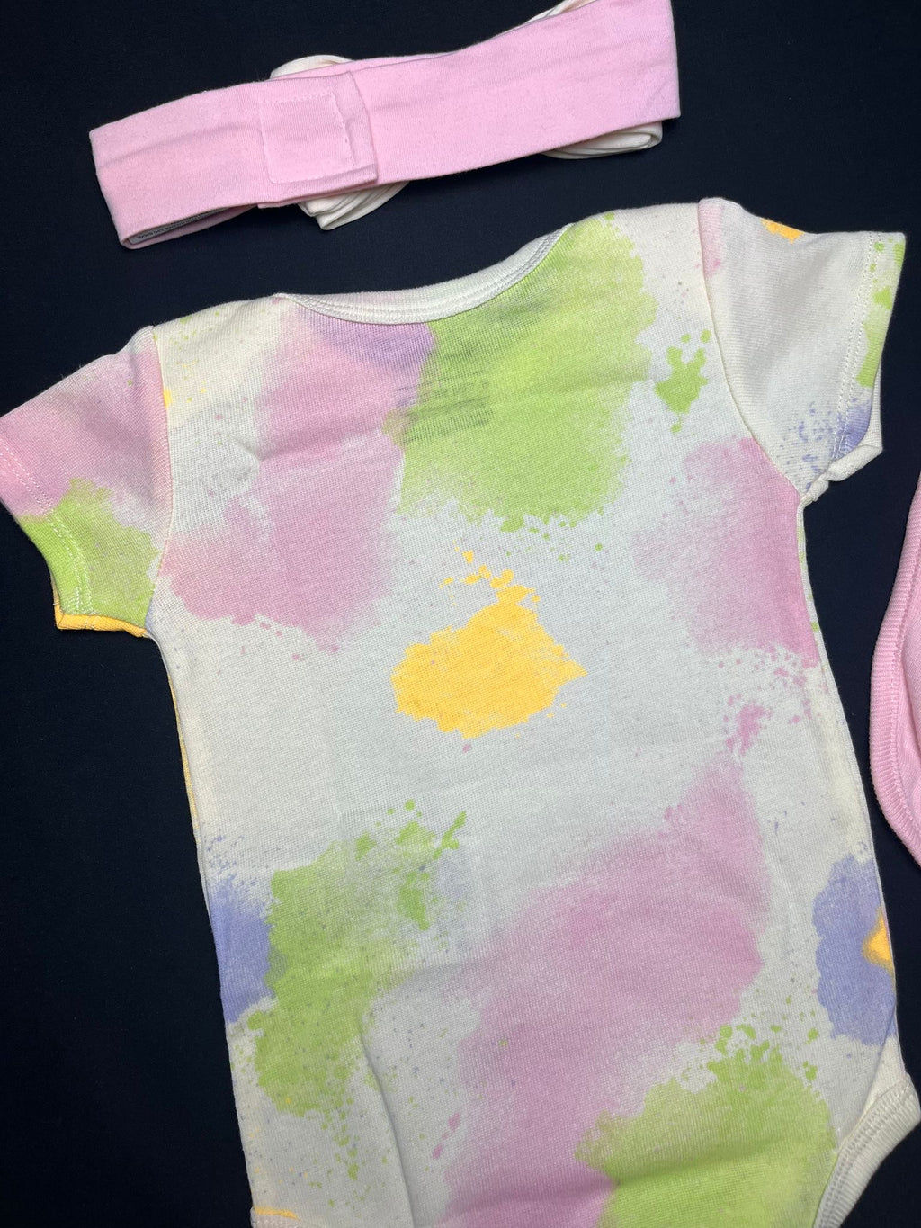 Nike Baby 3 Piece Paint Splash Gift Set Pink