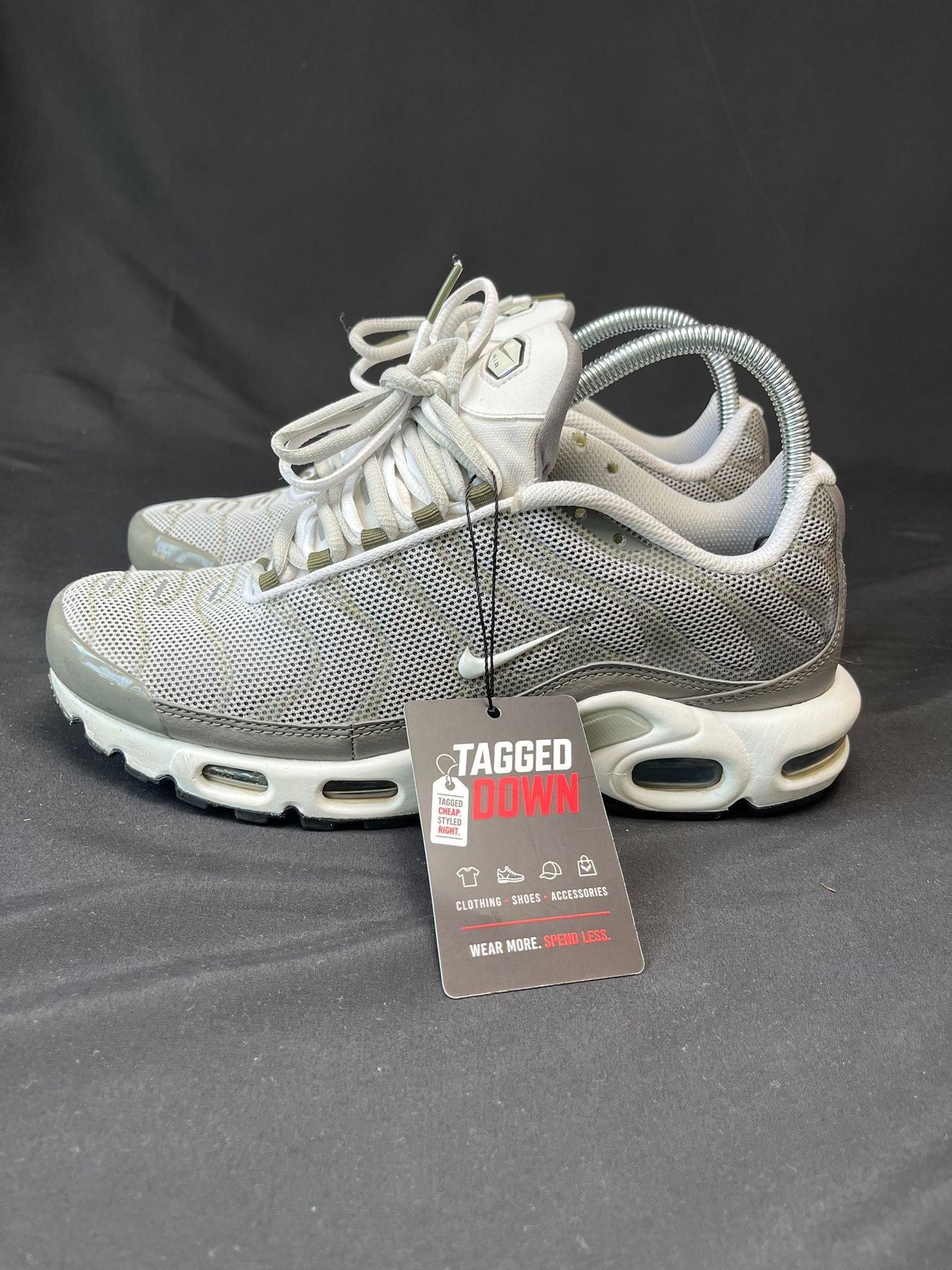 Nike Air Max Plus Light Grey Green