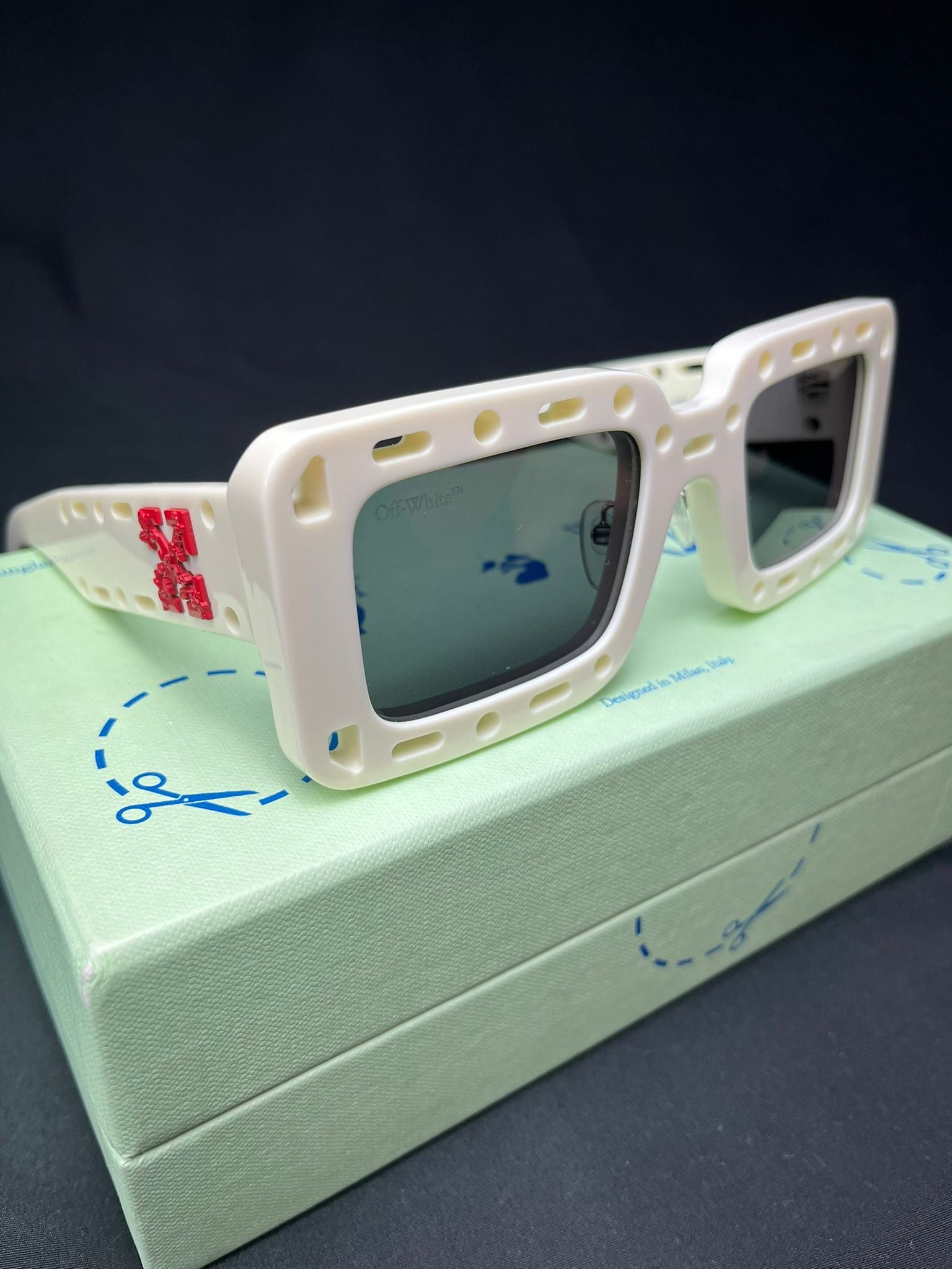Off-White™ White Arrow Logo Sunglasses
