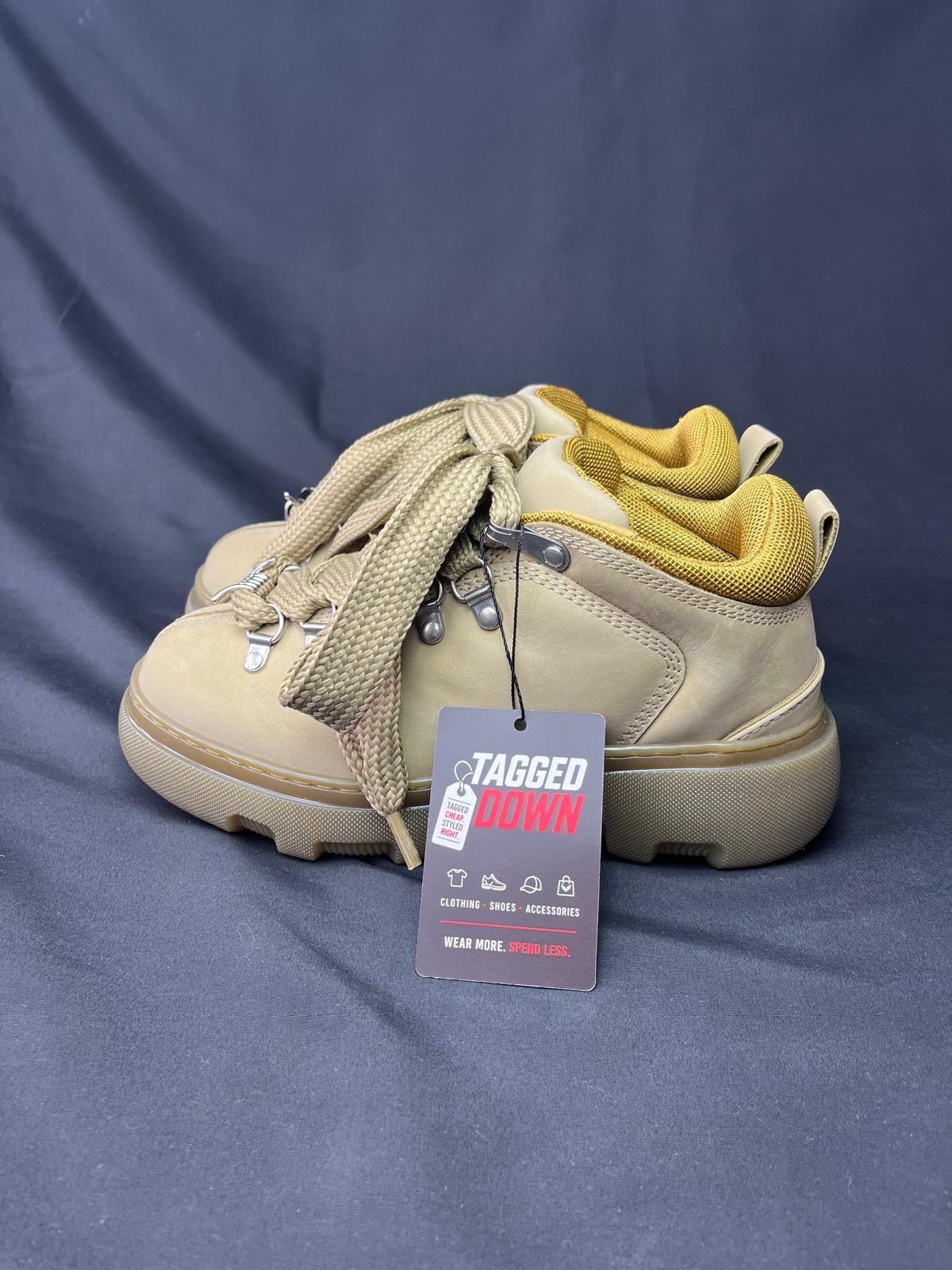 Women’s Burberry Leather Low Ankle Boots – Beige