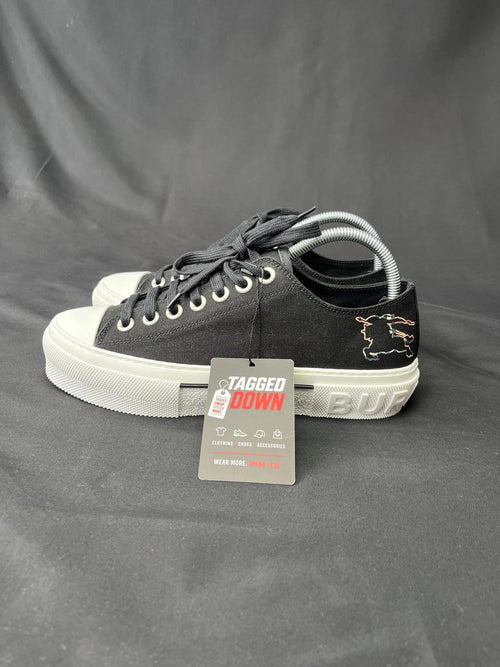 Burberry Jack Low Canvas Trainers – Black