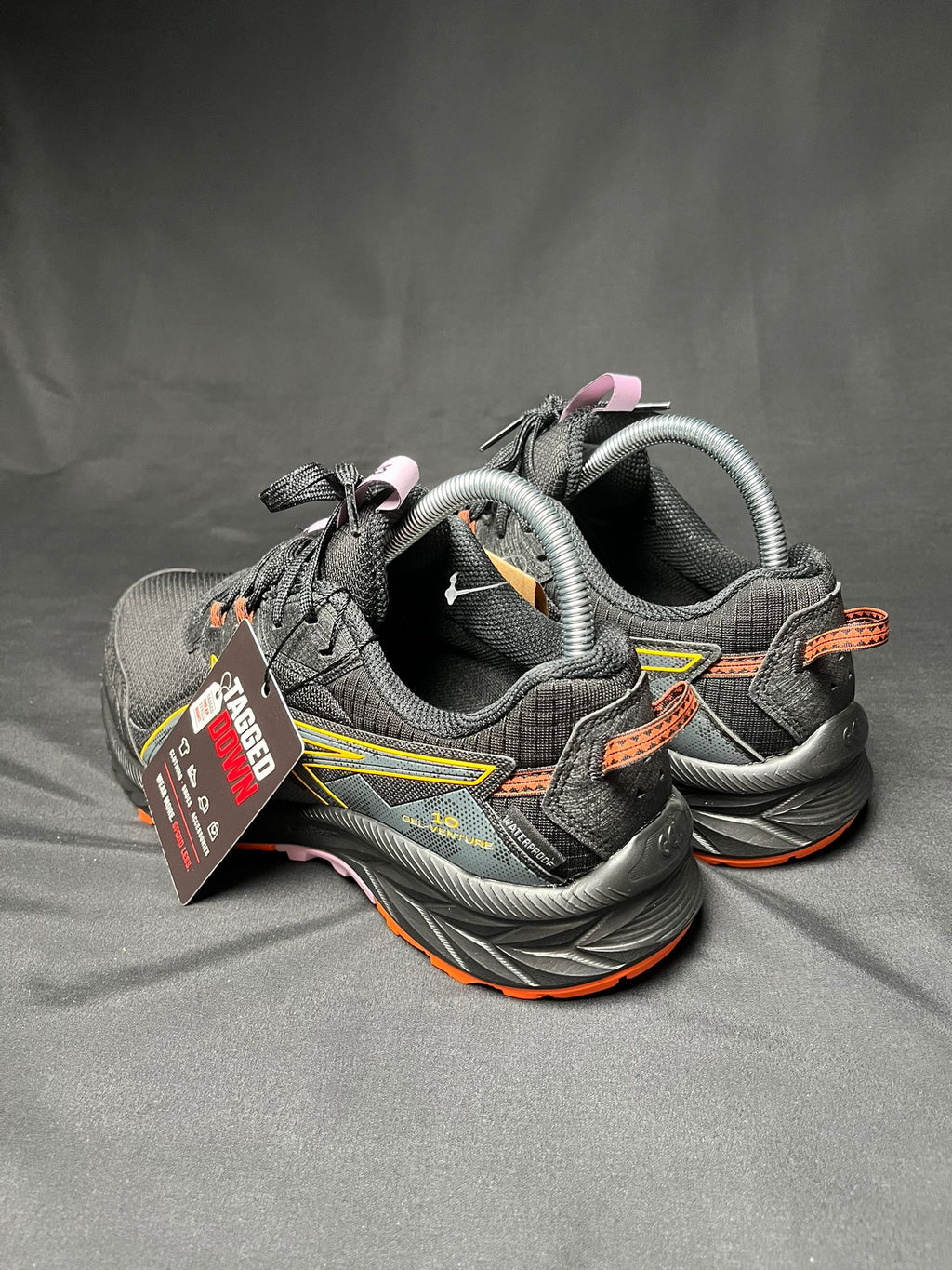 ASICS Venture