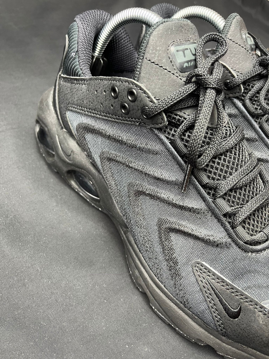 Nike Air Max TW Triple Black Trainers