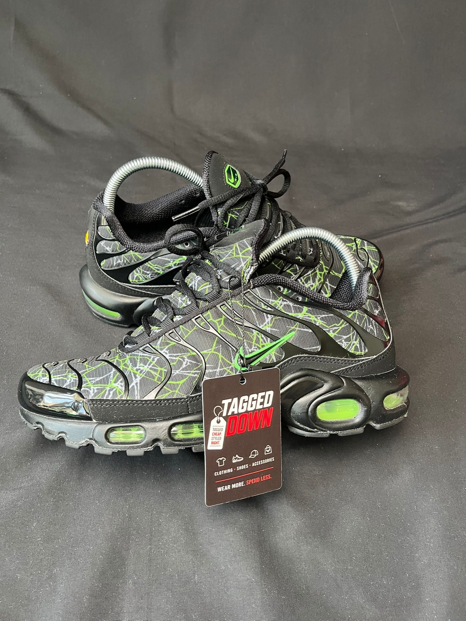 Nike Air Max Plus TN Black Green trainers UK Size 7