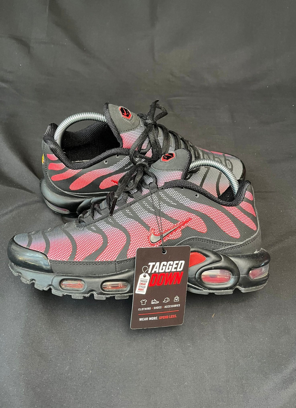 Nike Air Max Plus TN Black Red Reflective trainers UK Size 7 pre-owned in excellent condition.
