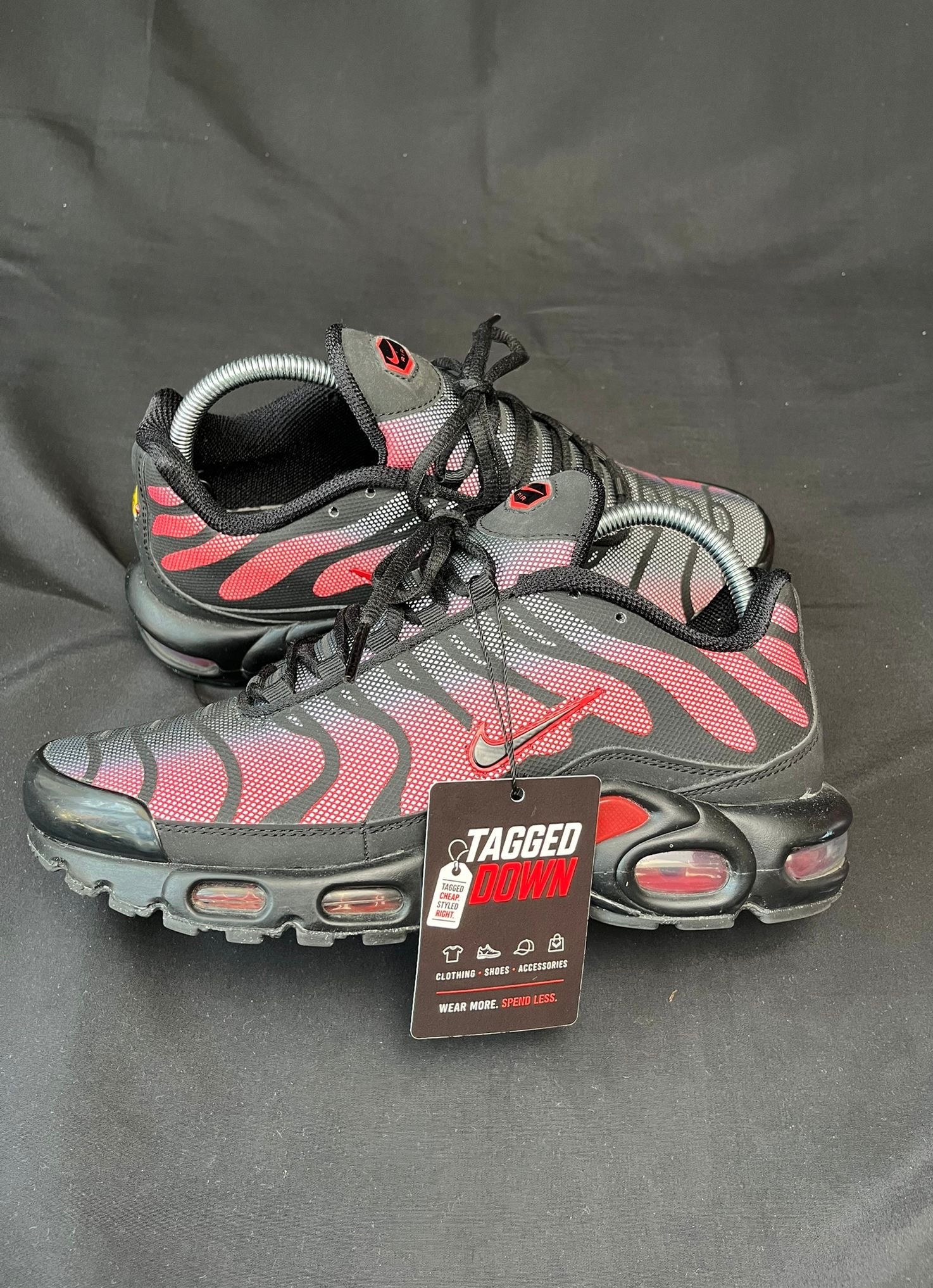 Nike Air Max Plus TN Black Red Reflective trainers UK Size 7 pre-owned in excellent condition.