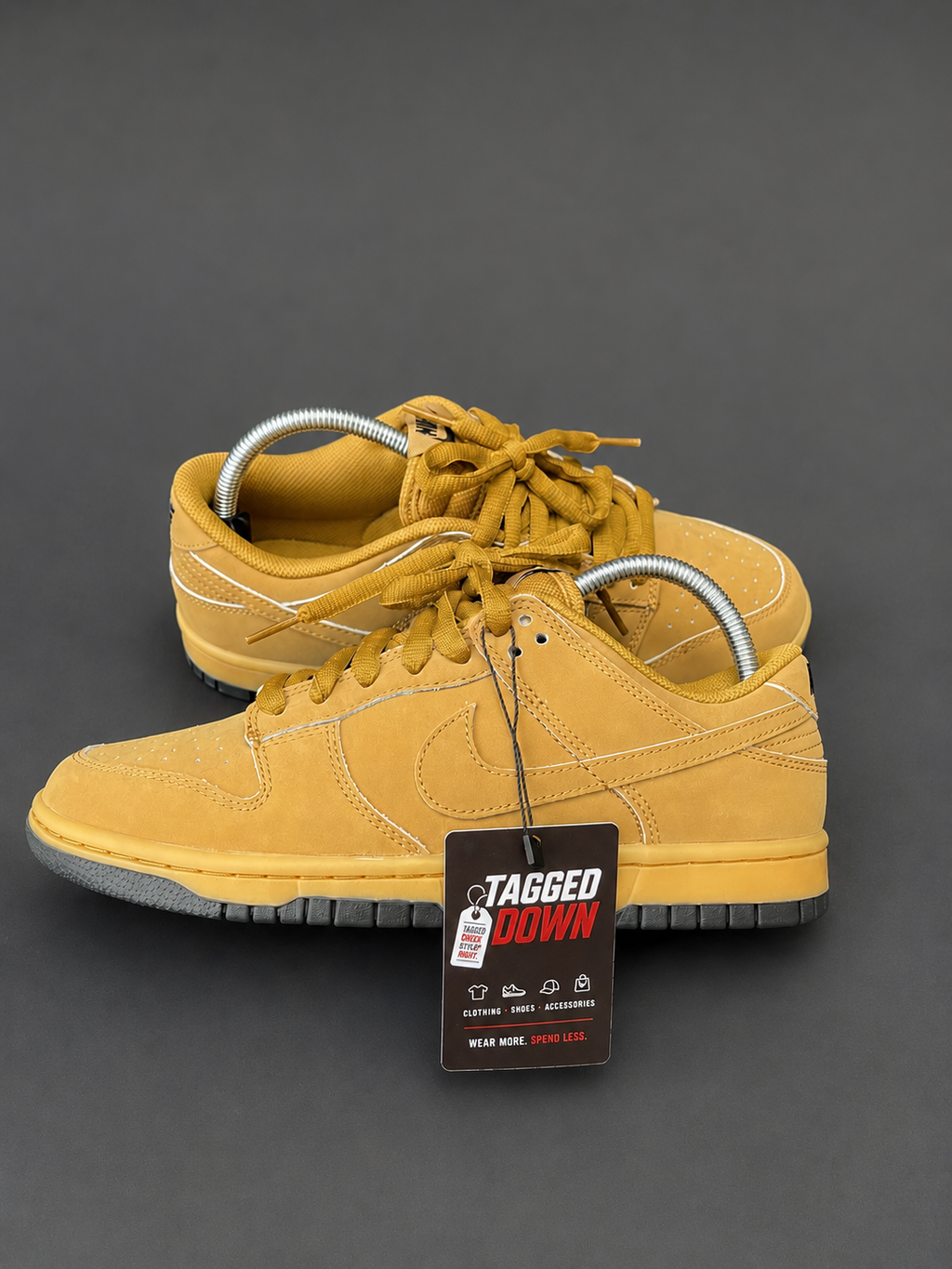 Nike Dunk Low Wheat trainers side profile in UK Size 7